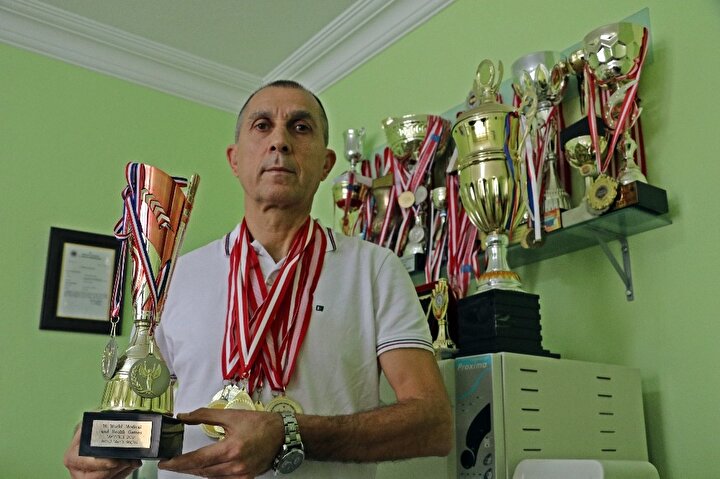 muayenehanede doktor masada dunya sampiyonu
