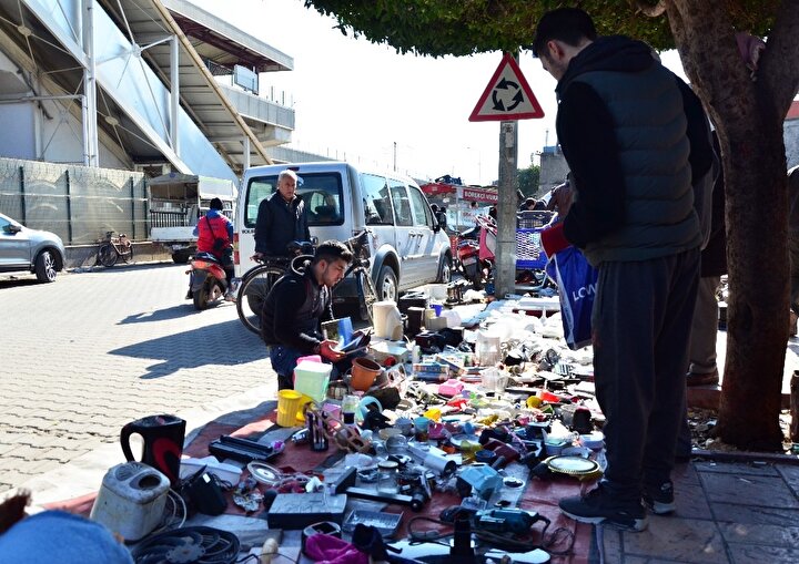 Adana Daki Bitpazari Buyuk Ilgi Goruyor Adana Daki Bit Pazari Nerede