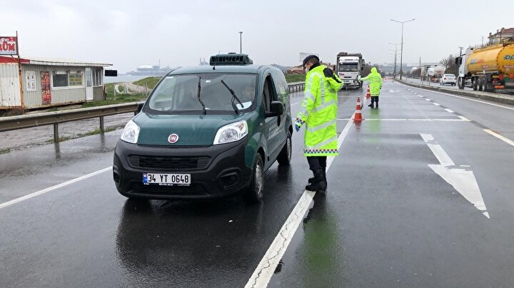 Istanbul Dan Trakya Ya Acilan Tum Yollar Kapali Tekirdag Dan Acilan Mumkun Degil