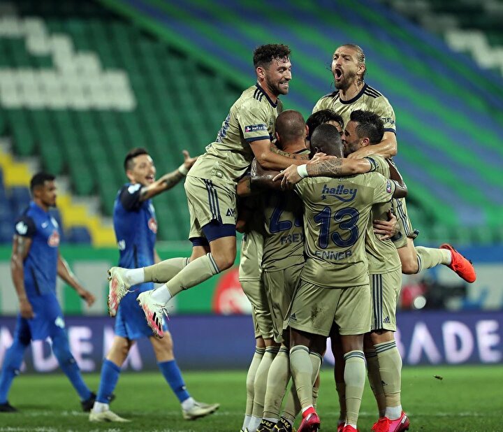 Ridvan Dilmen Rizespor Fenerbahce Macindaki Penalti Pozisyonu Icin Ne Dedi