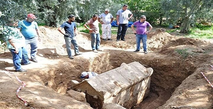 İznik ilçesinin kırsal Hisardere Mahallesi mevkiinde son bir yılda 5 lahit bulundu. 