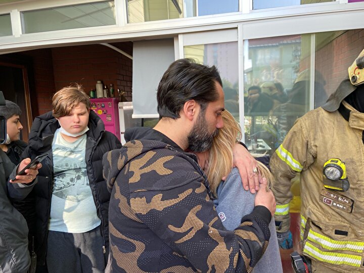 cilgin sedat in evi ve tum esyalari yandi unlu sanatcilar tum hasari ve borclarini karsilayacak yeni safak