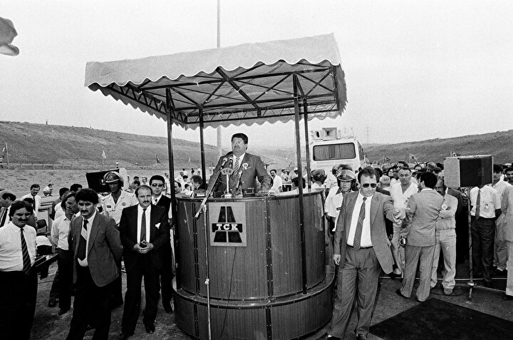 8. Cumhurbaşkanı Turgut Özal’ın hayatı Turgut Özal kimdir, ne zaman
