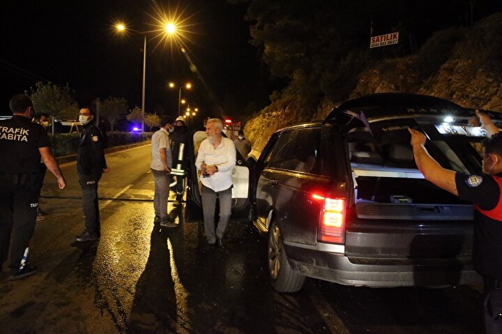 Eski milletvekili alev topuna dönen araçtan canını zor kurtardı 11 b368131a10