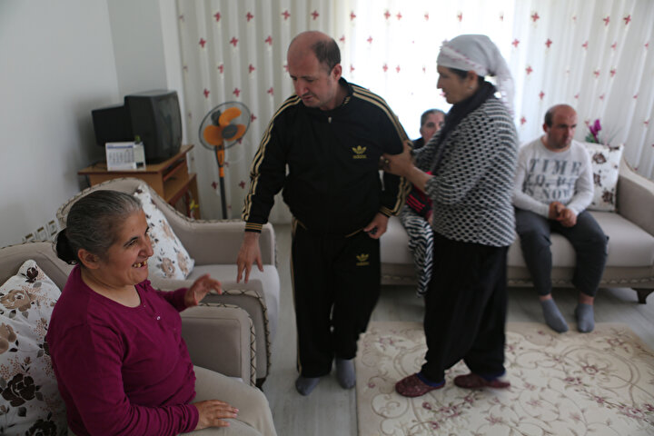 Fedakar anne; 45 yıldır 4 engelli çocuğuna bakıyor 8 e3b9a5846e3b77bdcb11fdf7bc88ef99e62271bc