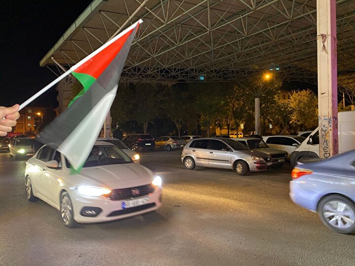 İsrail'e karşı Türkiye tek yürek oldu: Çok sayıda ilde binlerce kişi sokağa indi 11 8409da31a317316 05
