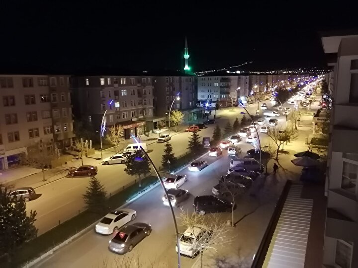 İsrail'e karşı Türkiye tek yürek oldu: Çok sayıda ilde binlerce kişi sokağa indi 14 9a51e199a317315 02