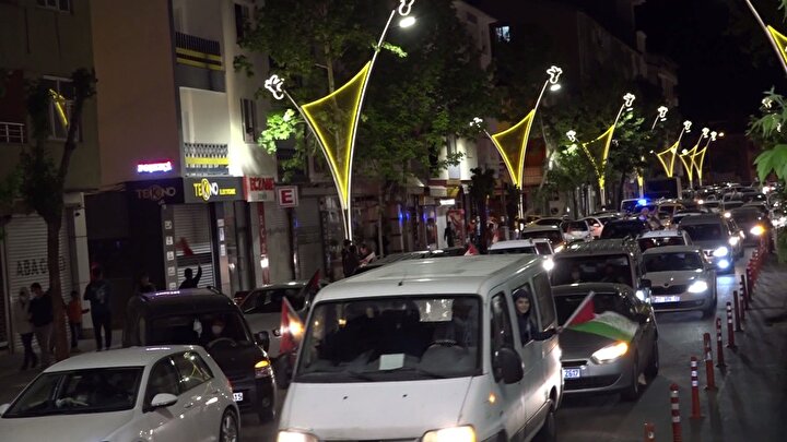 İsrail'e karşı Türkiye tek yürek oldu: Çok sayıda ilde binlerce kişi sokağa indi 16 69b0c977a317318 02