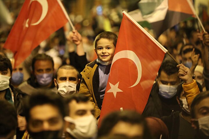 İsrail'e karşı Türkiye tek yürek oldu: Çok sayıda ilde binlerce kişi sokağa indi 31 5c31f30c92a5c87998d9ae6053d530b66b6b89ac