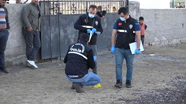 Aksaray&#39;da şaka gibi olay: Köpek kümese girip yumurtaları yedi, iki aile  birbirine girdi - Yeni Şafak