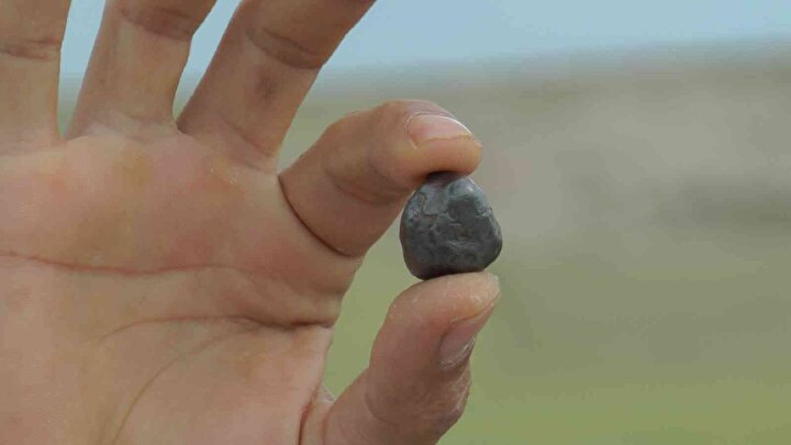 مواطن تركي يعثر على حجر بقيمة 2 مليار دولار للغرام في ولاية قيصري - أوروبا نيوز 24