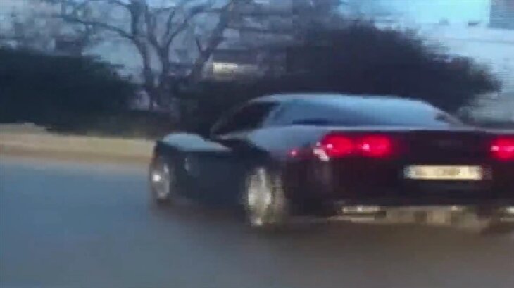 İstanbul’da lüks otomobille 'drift' terörü kamerada