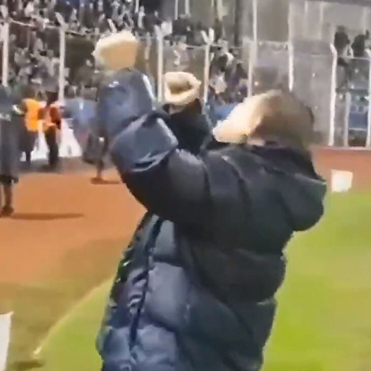 Yılmaz Vural'dan dans şov