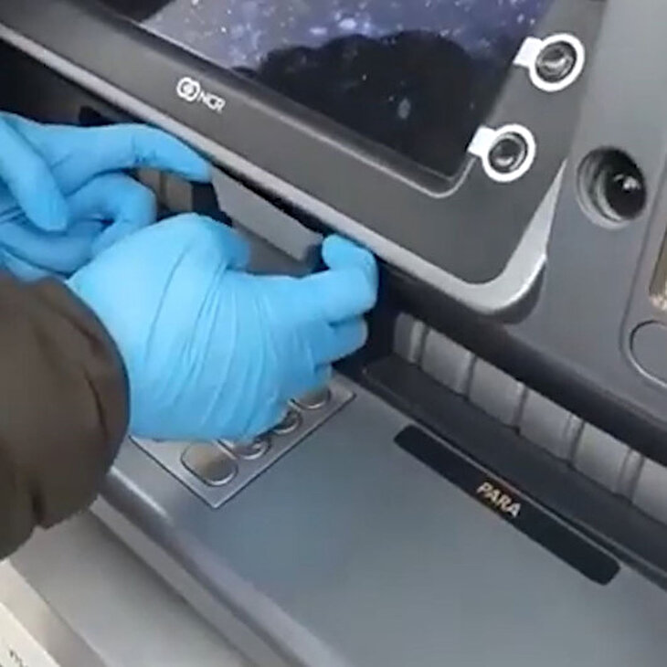 ATM dolandırıcıları bu yöntemle şifrenizi çalıyor!