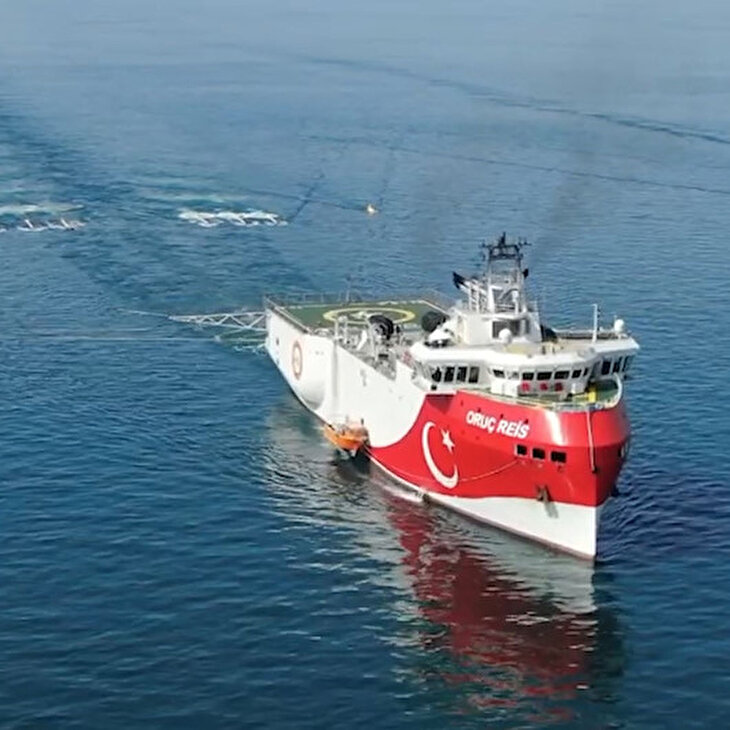 Oruç Reis gemisi Akdeniz'e ilerliyor