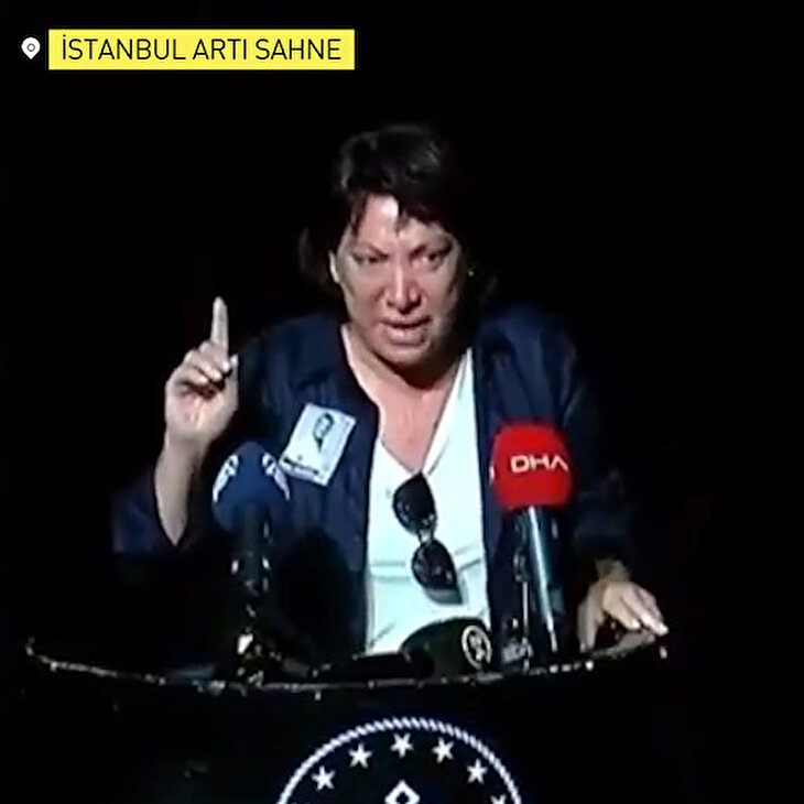 Oya Başar, meslektaşı Tarık Ünlüoğlu'nun cenazesinde