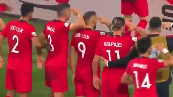 Milli takımımız Mehmetçik'e selam durdu