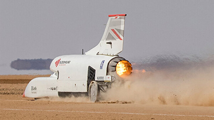 Dünyanın en hızlı arabası olmaya hazırlanan Bloodhound LSR, 1010 km/s hıza ulaştı