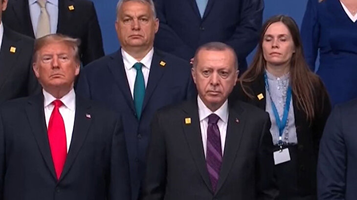 NATO Zirvesi'nde aile fotoğrafı seremonisi