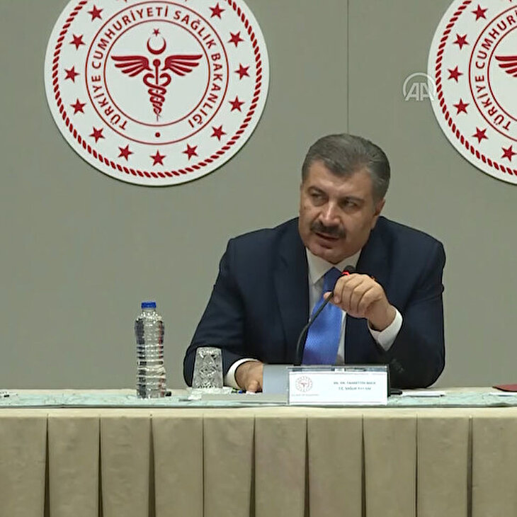 Sağlık Bakanı Koca 'maske istismarcısı' firmaları uyardı: El koyarız