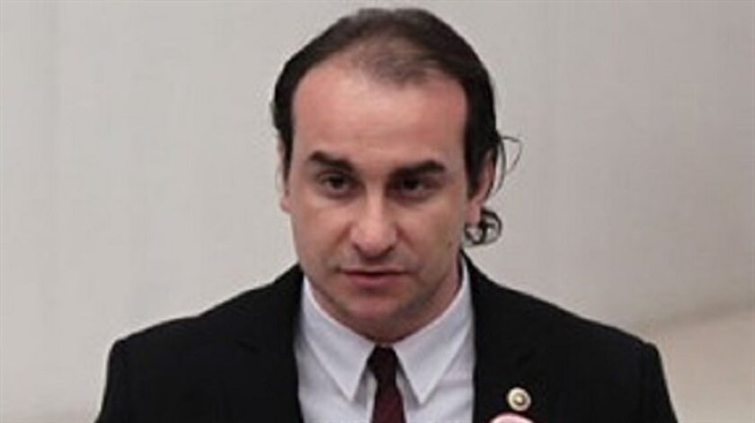 Türkeşin oğlu istifa etti