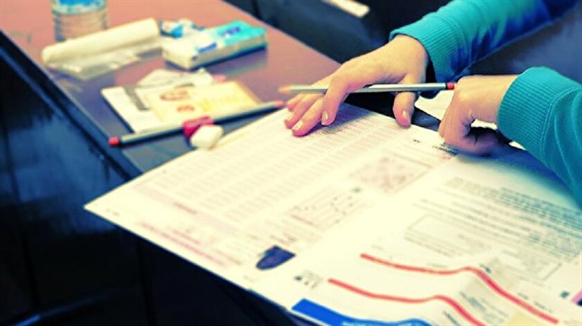 ÖSYM soruları cemaat dershanelerine dağıtılıyordu