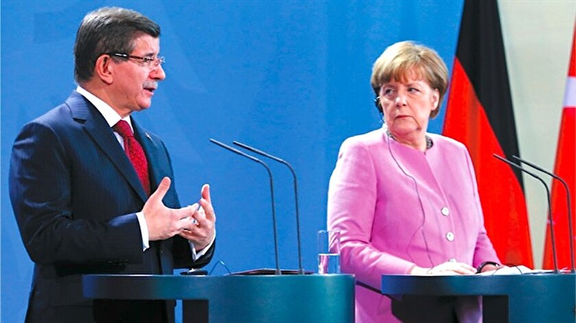 Başbakan Davutoğlu, Merkelle görüştü
