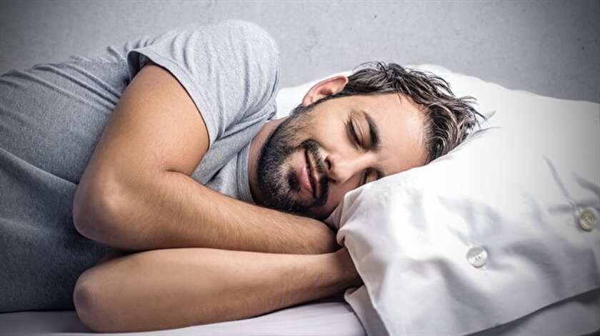 8 saatten fazla uyku felç bırakabilir