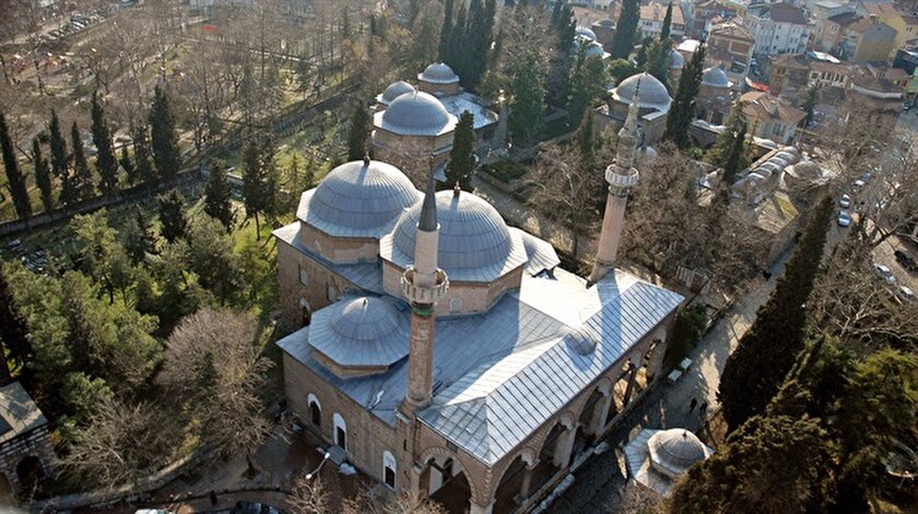 Muradiye Kulliyesi Yillara Meydan Okuyor