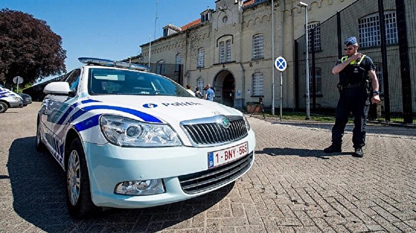 Belçika'da hükümetin isteği üzerine, iki haftadır gardiyanların iki haftadır grevde olan gardiyanların yerine askerler cezaevlerinde göreve başladı.