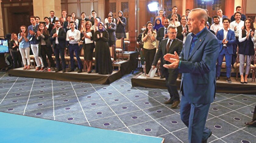 Hükümet kurma görevini pazar günü vereceğim