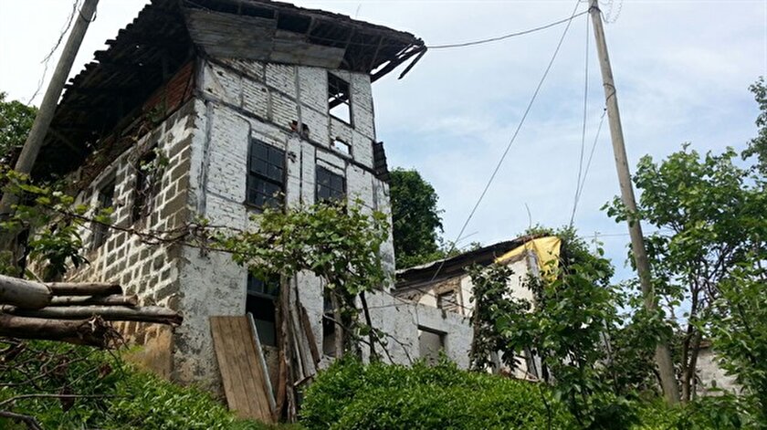 rize ilginc goruntu evi ikiye bolup paylastilar yeni safak