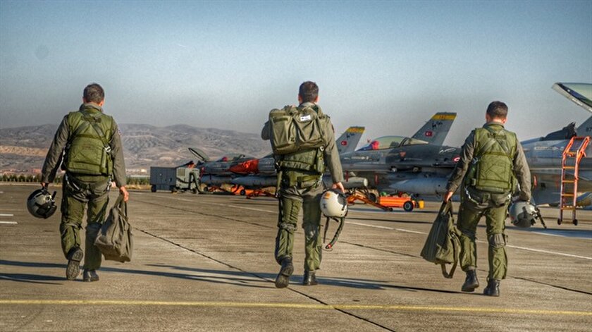 Pilot alımında 32 yaş sınırı