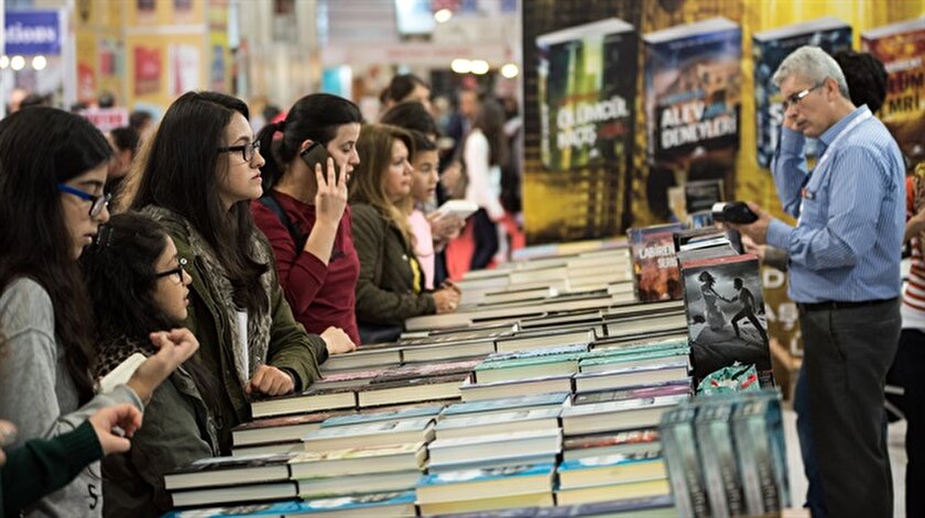 Fuar Takvimi Yeni Safak Kitap Ekinden Sanal Basin