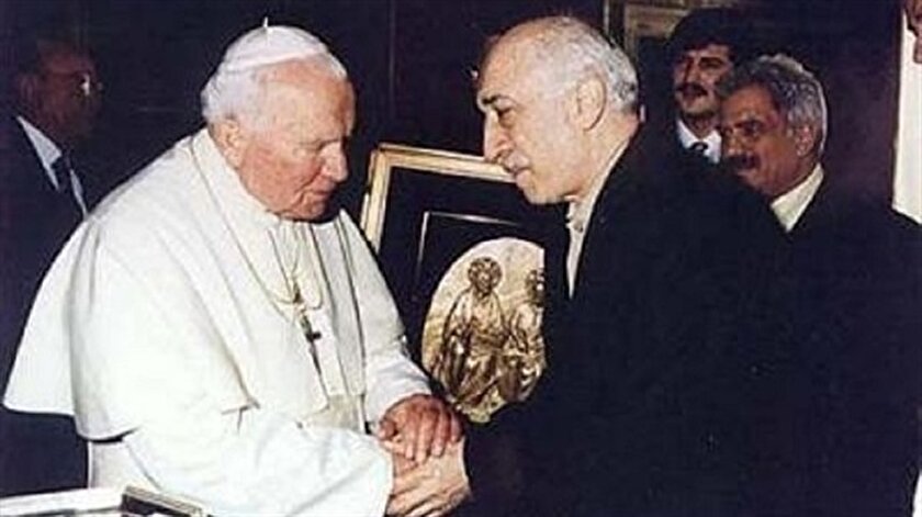 Gülen-Papa görüşmesi için Ecevit'i işaret etti - Yeni Şafak