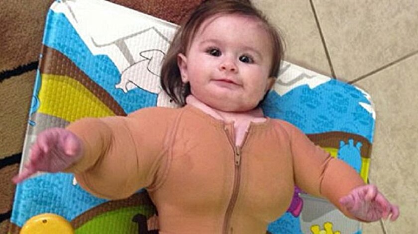 18 aylik bebek sporcu gibi gorunuyor