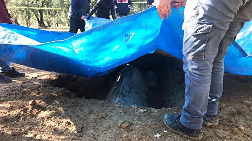 İznik'teki bir zeytinlikte Roma dönemine ait mermer lahit bulundu.