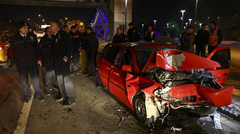 Ankara Trafik Kazasi 1 Olu 3 Yarali Ankara Haberleri Yeni Safak
