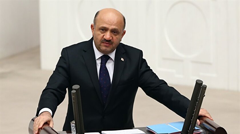 Milli Savunma Bakanı Fikri Işık gündeme ilişkin açıklamalarda bulundu.
