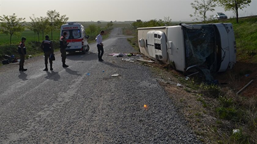Konya Da Otobus Devrildi 20 Yarali