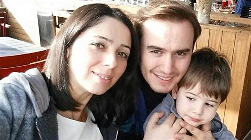 Mustafa Ceceli, Sinem Ceceli ile 8 yıldır evliydi.