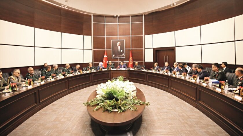 İranlı heyet, Türkiye'deki temasları kapsamında dün önce Milli Savunma Bakanlığı'nı ziyaret etti.
