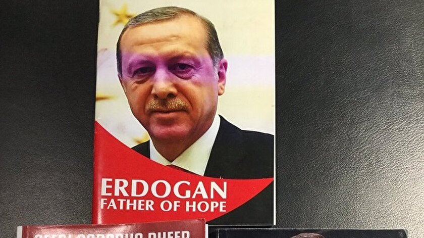 Somalili Gencler Cumhurbaskani Erdogan In Kitabini Yazdi