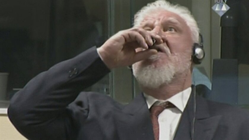 ICTY ise eski Hırvat general Slobodan Praljak'ın intiharıyla ilgili bağımsız araştırma başlatacağını açıklamıştı.