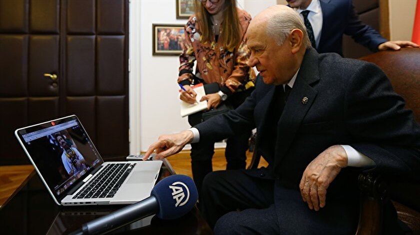 Devlet Bahceli Yilin Fotograflarini Secti