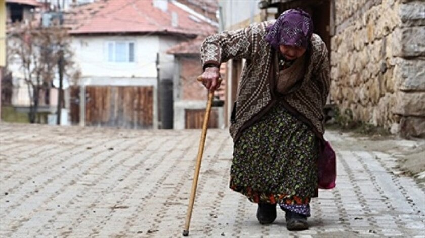 turkiye de 90 yasin ustunde kac kisi