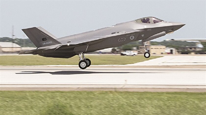 ABD, Türkiye’nin üretim ortağı olduğu F-35 uçaklarını resmen gasp ediyor. Ankara’nın elinde buna karşı atılacak bir dizi adım var.