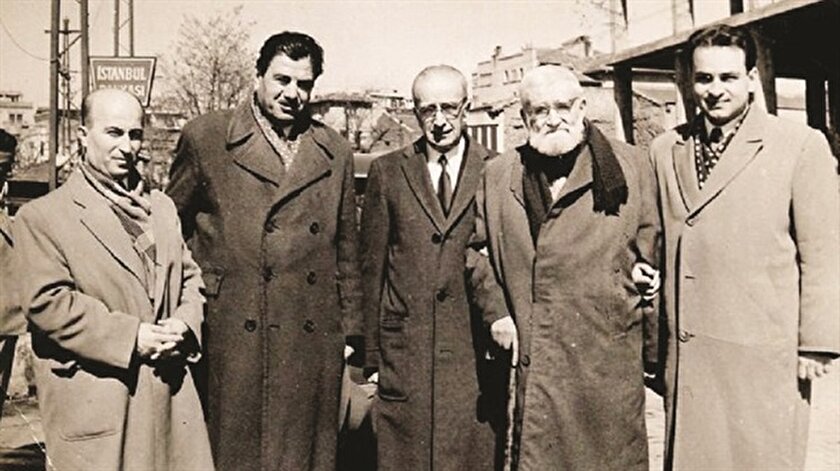 “Âlem yine ol âlem, devran yine ol devran”