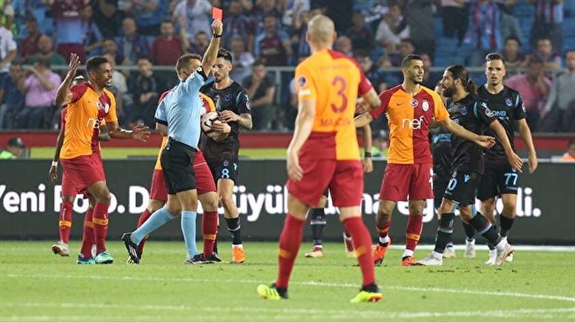 Galatasaray'da Younes Belhanda toplantısı