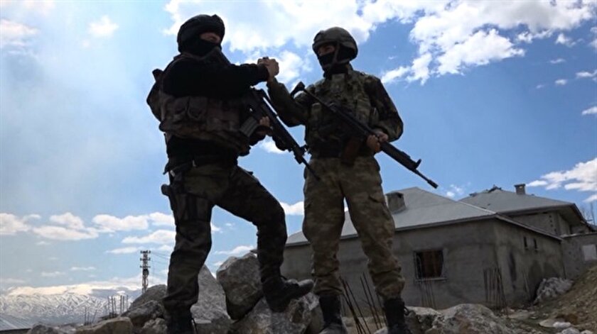 guvenlik korucu emeklilik yasi dusuruldu baspolis olma sartlari degisti uzman jandarmadan astsubayliga gecis yeni safak